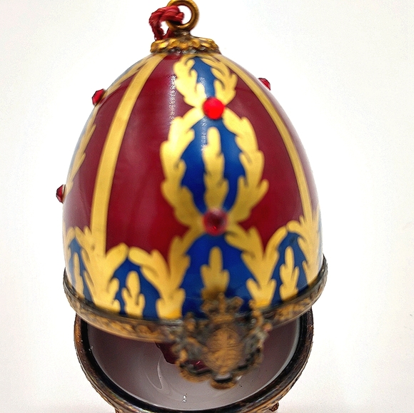 English Limoges Egg - Picture 5 of 7